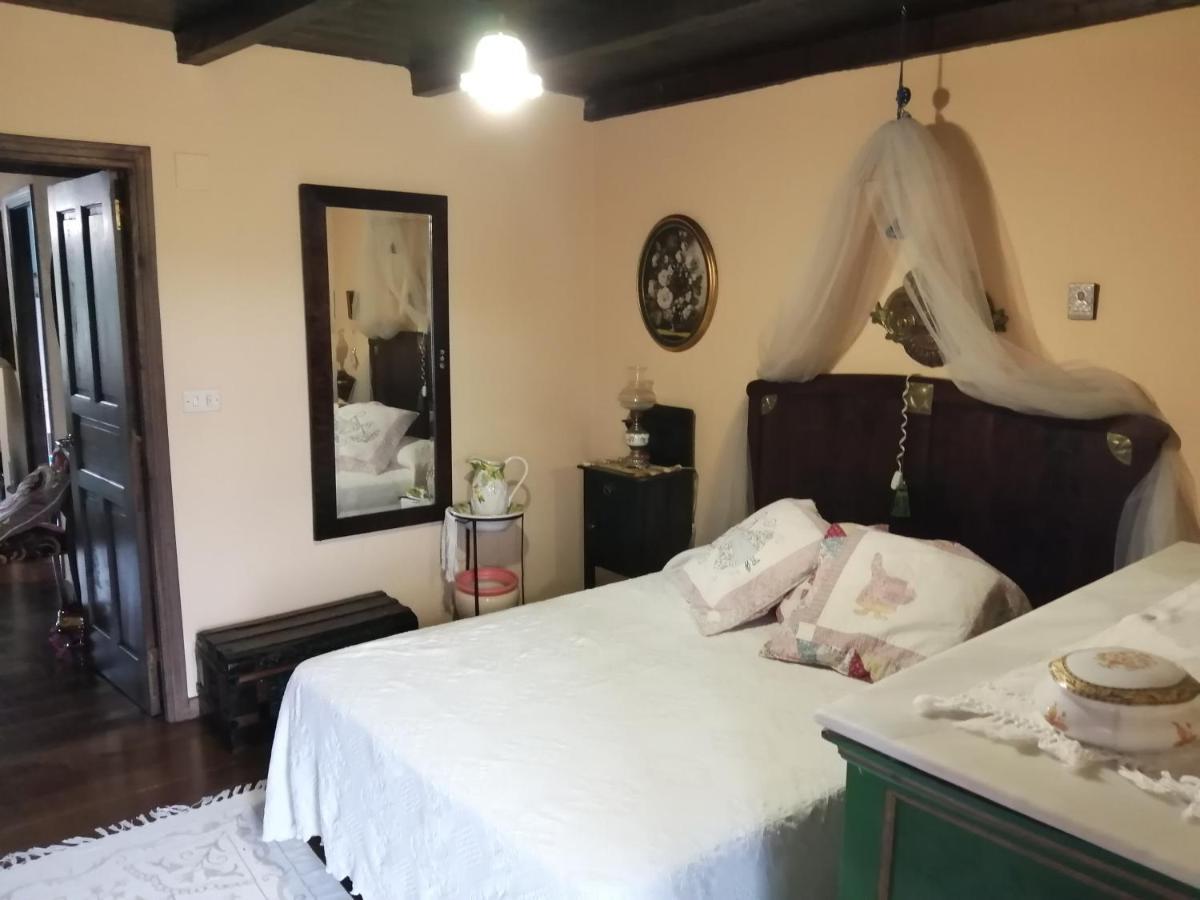 Гостевой дом Casa Oute Sobrada Экстерьер фото